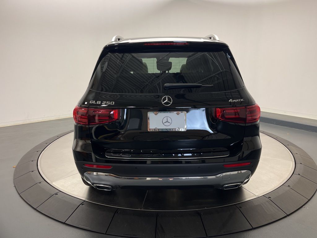 Thumbnail: 2025 Mercedes-Benz GLB - 6