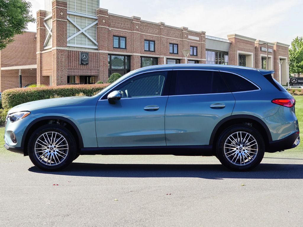 Thumbnail: 2026 Mercedes-Benz GLC - 8