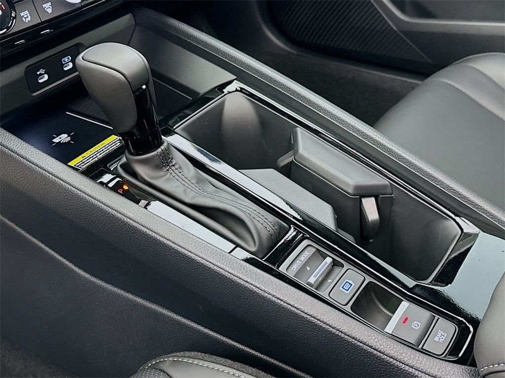 2025 Honda Accord Hybrid Sport-L photo