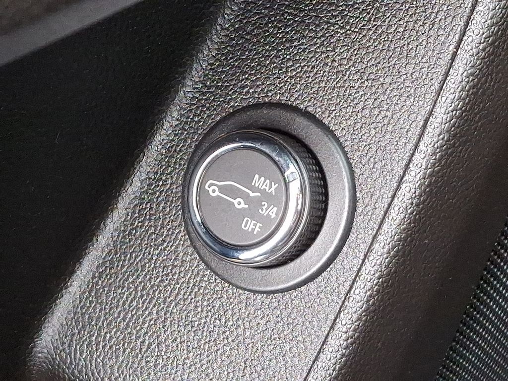 Thumbnail: 2020 Chevrolet Traverse - 30