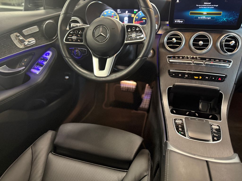 Thumbnail: 2022 Mercedes-Benz GLC - 28