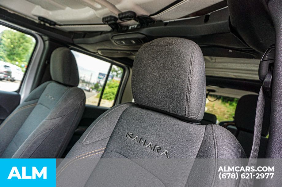 Used 2024 Silver Jeep Sahara 4xe image 18