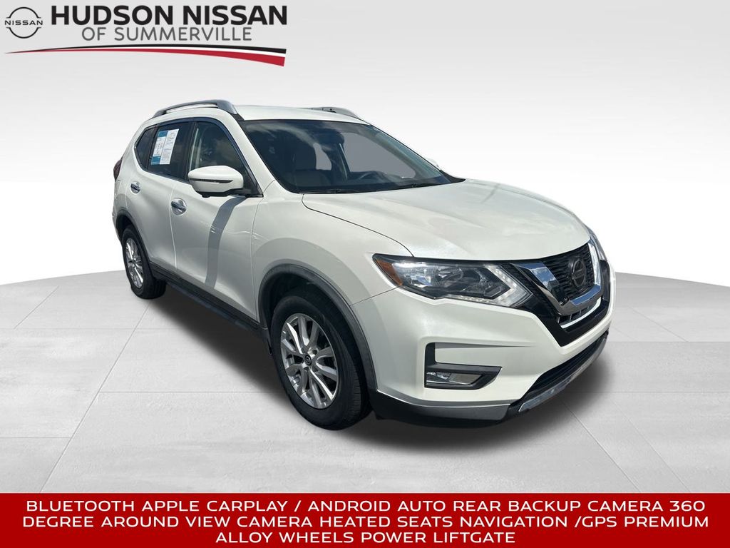 2018 Pearl White Nissan Rogue SV SUV