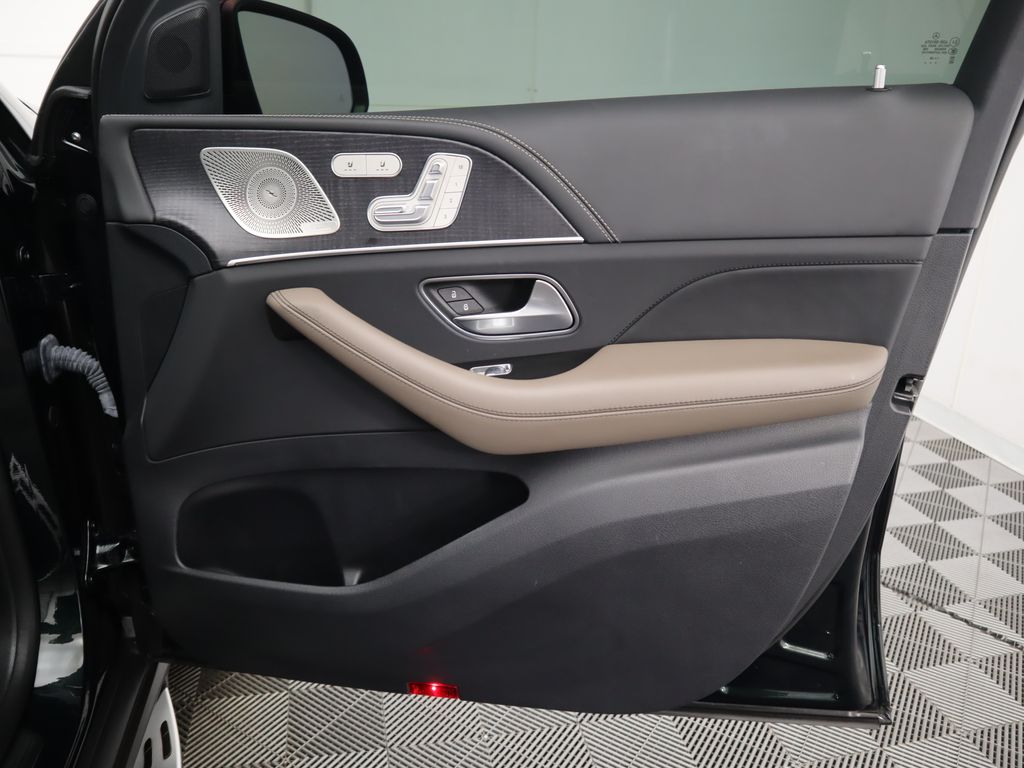 Thumbnail: 2022 Mercedes-Benz GLE - 26