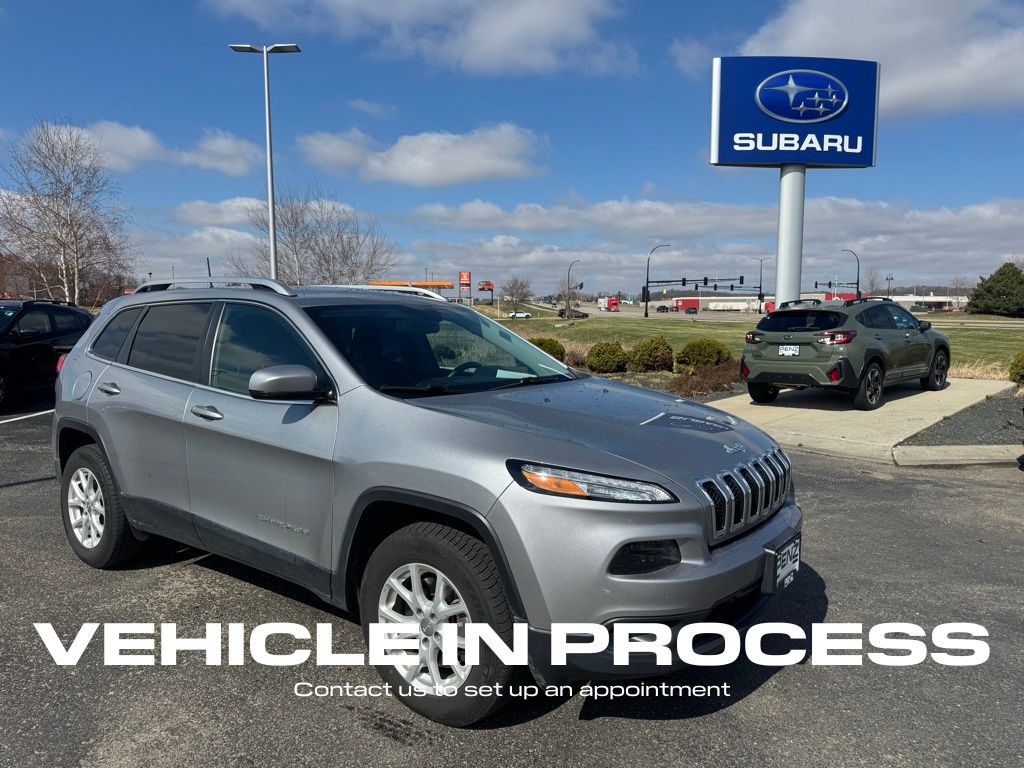 Billet Silver Metallic Clearcoat 2017 Jeep Cherokee Latitude 4WD SUV / Crossover Four-Wheel Drive 9-Speed Automatic