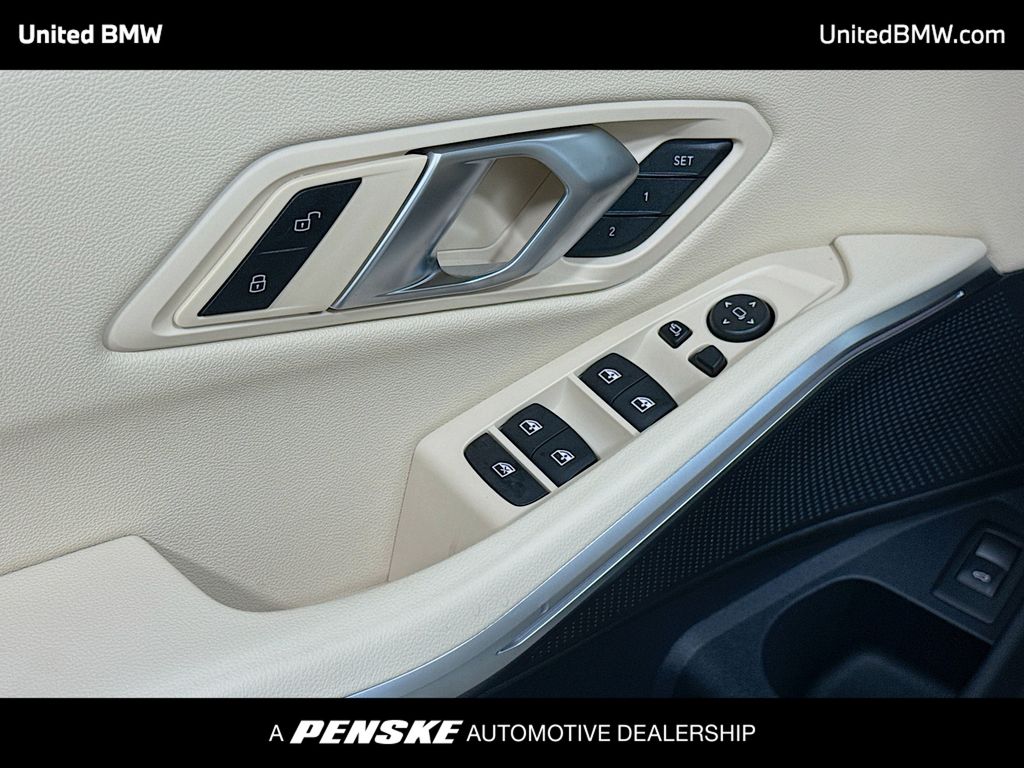 Thumbnail: 2026 BMW 3 Series - 3