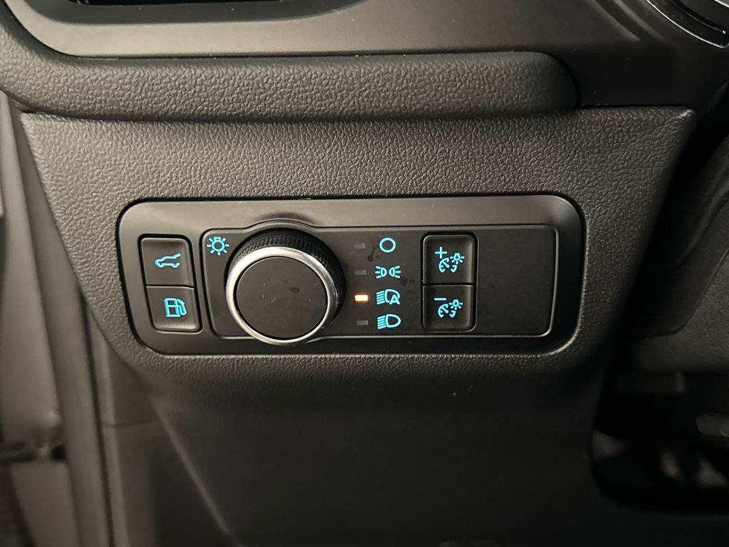 Certified Used 2023 Gray Ford ST-Line image 19