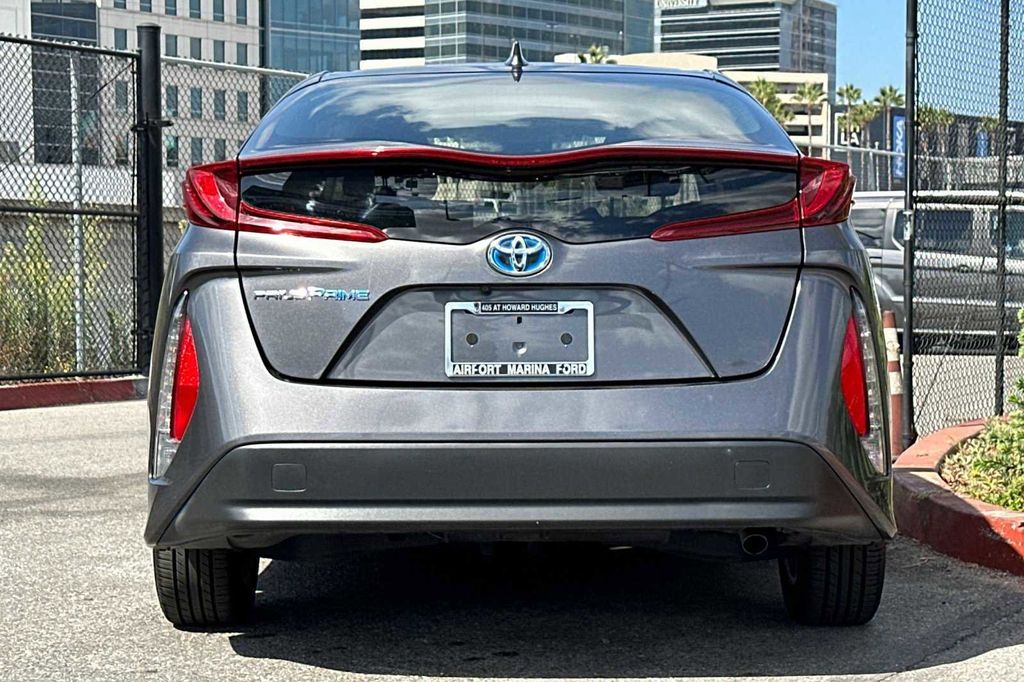 2018 Toyota Prius Prime Plus 7