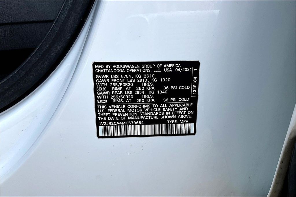 2021 Volkswagen Atlas 3.6L V6 SE w/Technology White at DeMontrond Auto Country