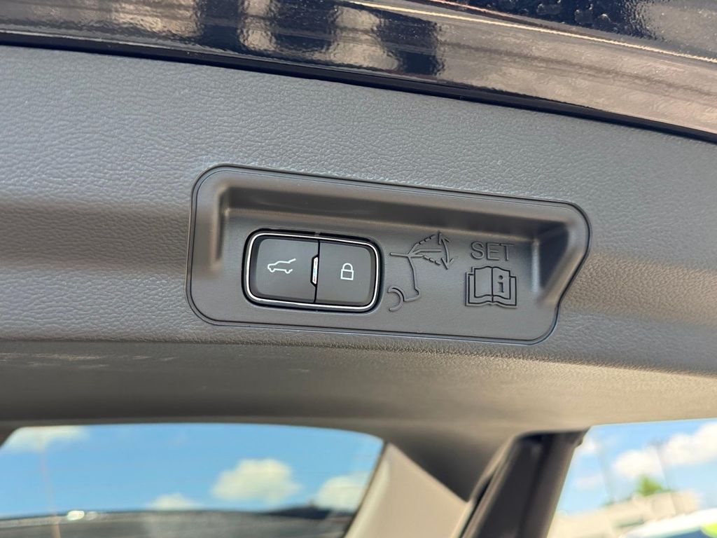 New 2026 Agate Black Metallic Ford Active image 7