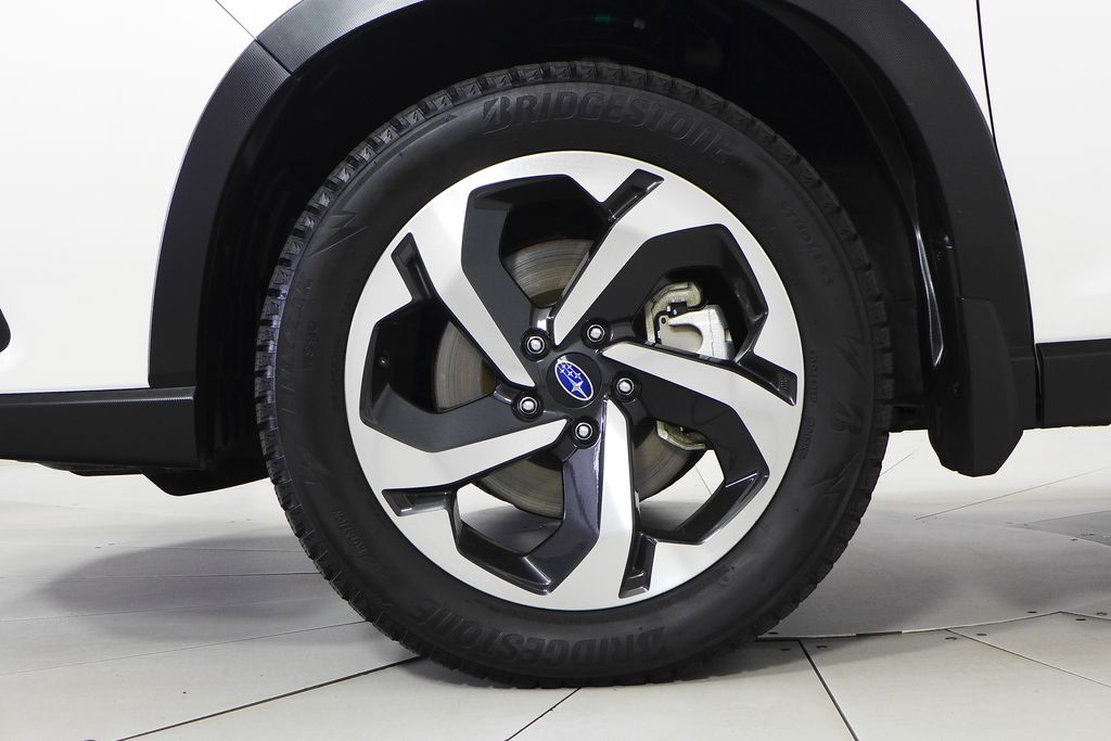 2024 Subaru Forester Touring 5