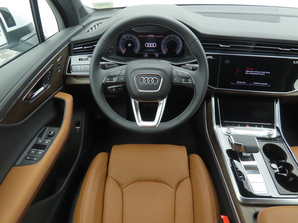 Thumbnail: 2025 Audi Q7 - 10