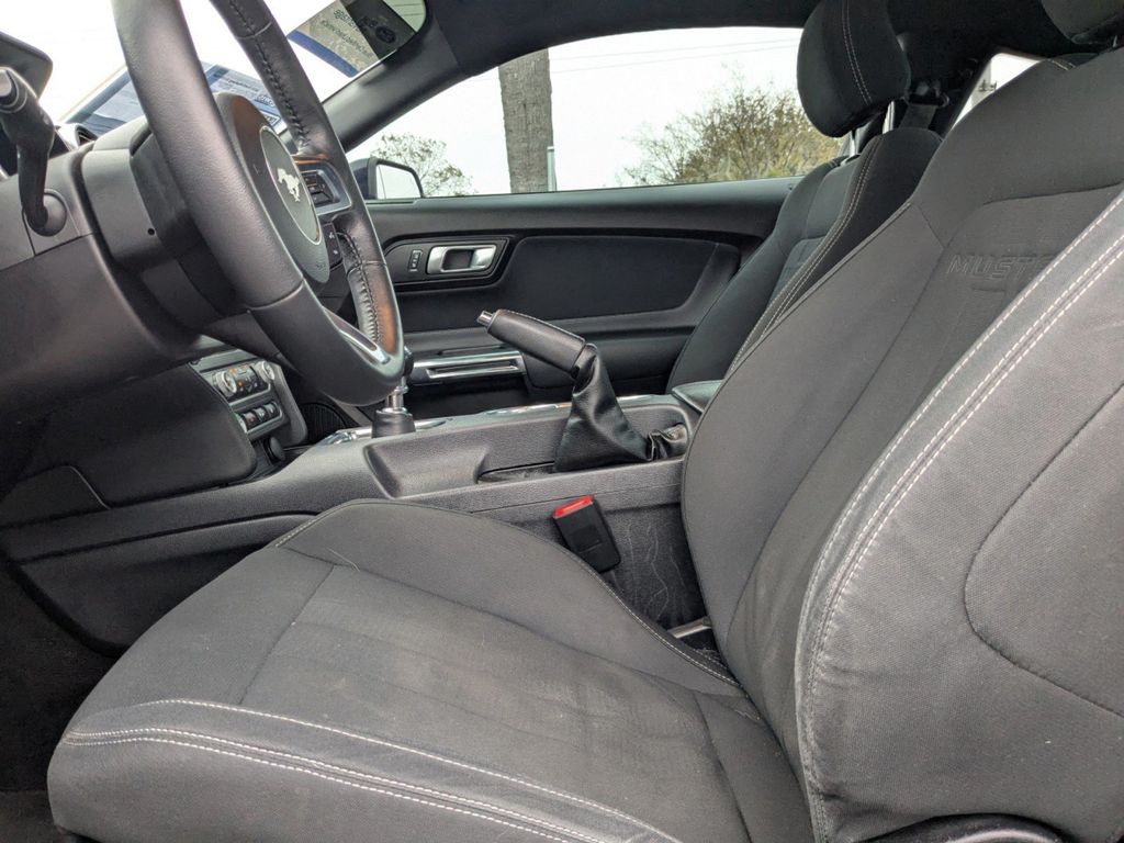 2021 Ford Mustang EcoBoost Fastback