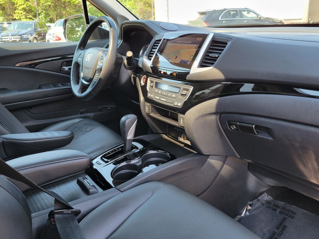 Thumbnail: 2019 Honda Ridgeline - 13