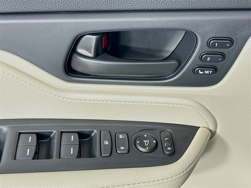 Used Car 2025 Honda Odyssey  Ex-l For Sale Under $50,000 In Austin, Texas