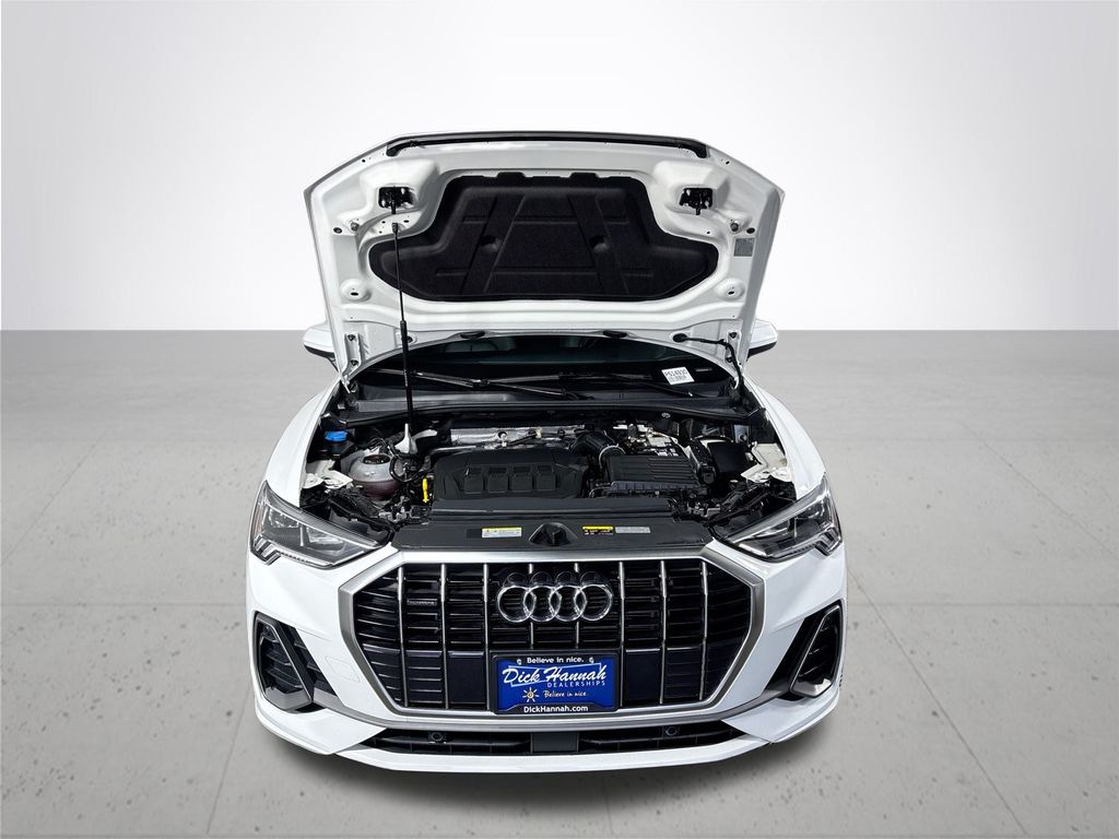 2024 Audi Q3 Premium