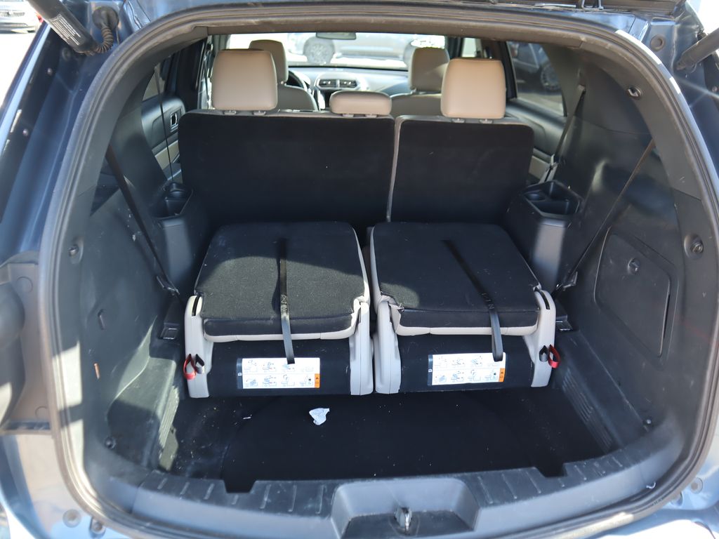 Thumbnail: 2019 Ford Explorer - 12