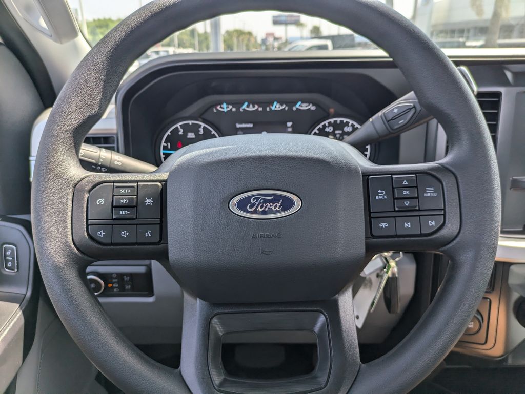 2025 Ford F-600 Chassis XL