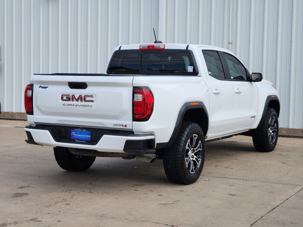 2023 GMC Canyon AT4 8