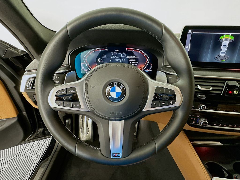 Thumbnail: 2023 BMW 5 Series - 11