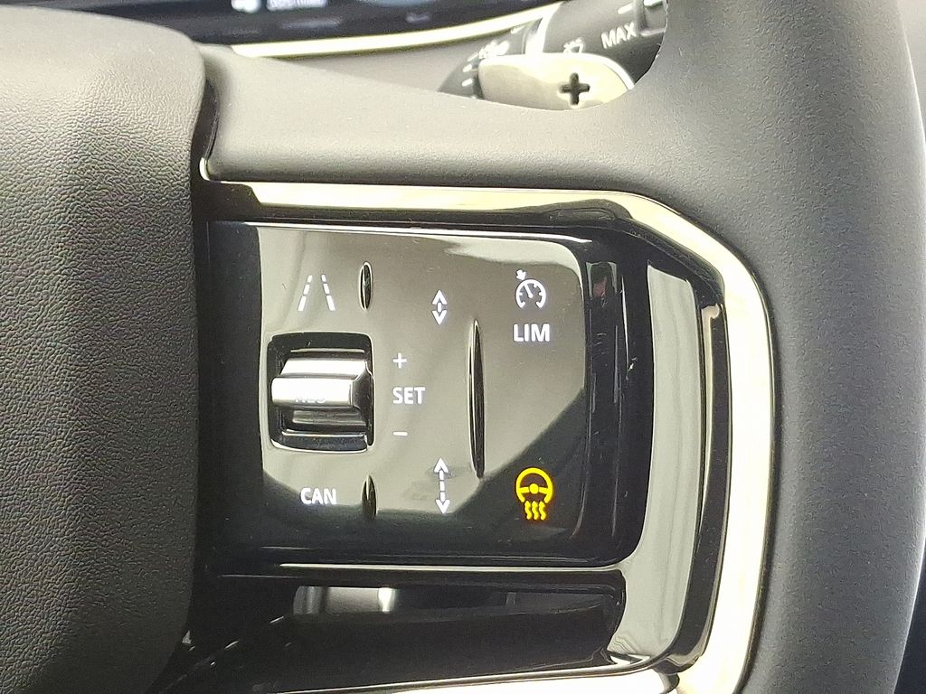 Thumbnail: 2026 Land Rover Range Rover Evoque - 24