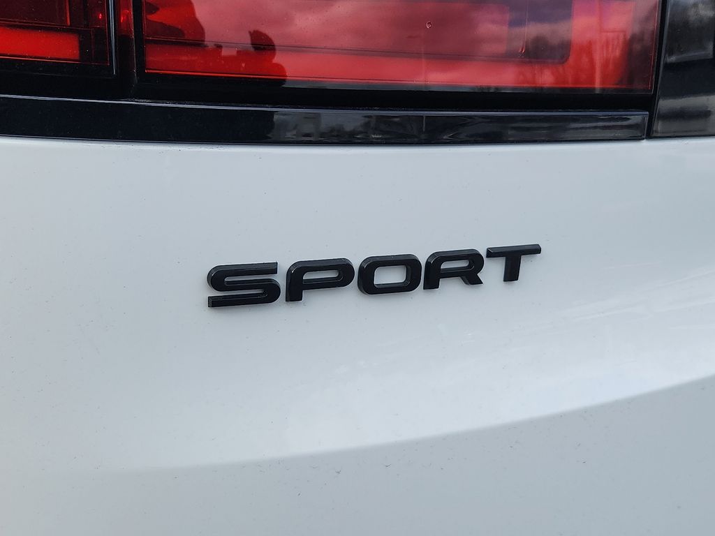 Thumbnail: 2026 Land Rover Range Rover Sport - 11