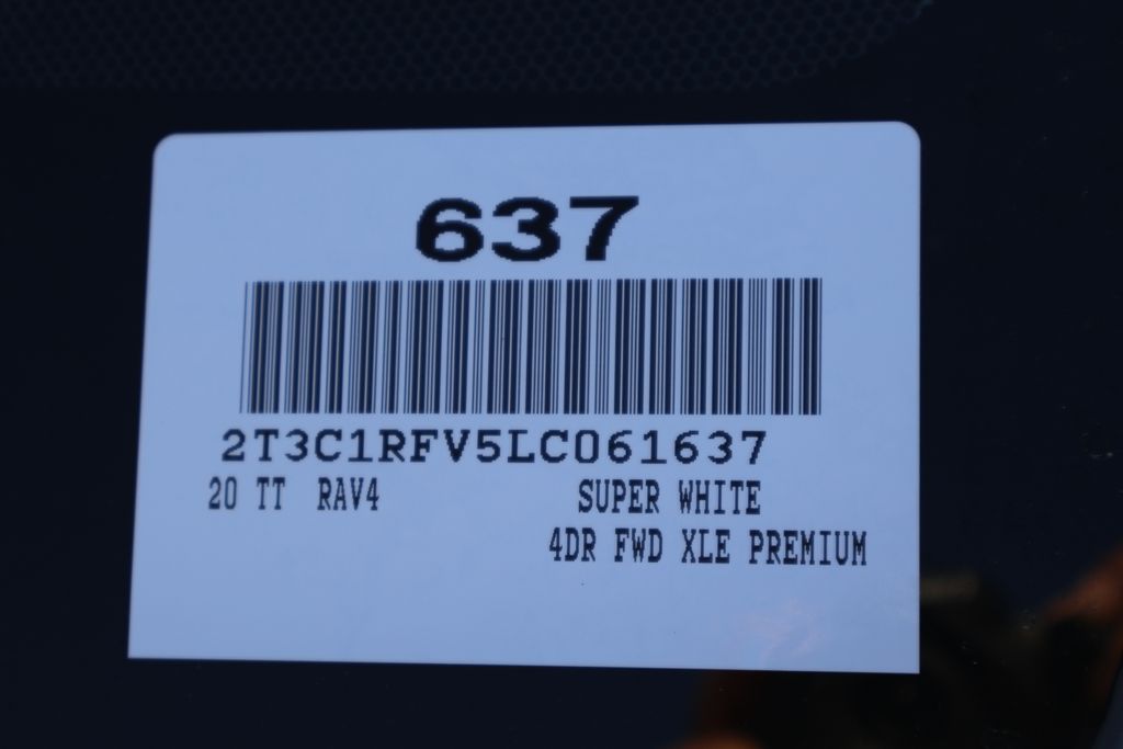 Thumbnail: 2020 Toyota RAV4 - 7