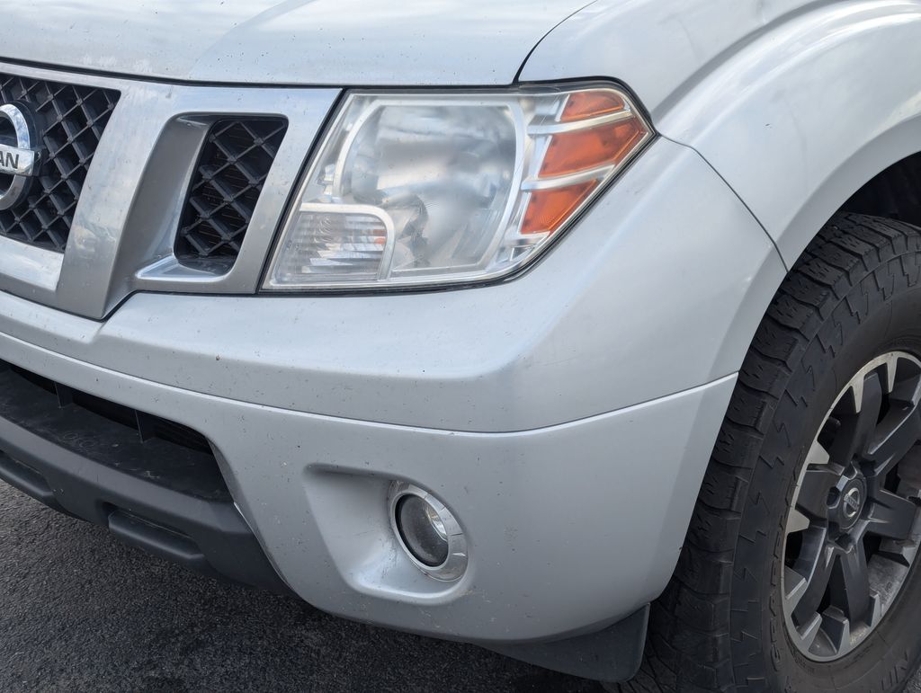 2014 Nissan Frontier PRO-4X 12