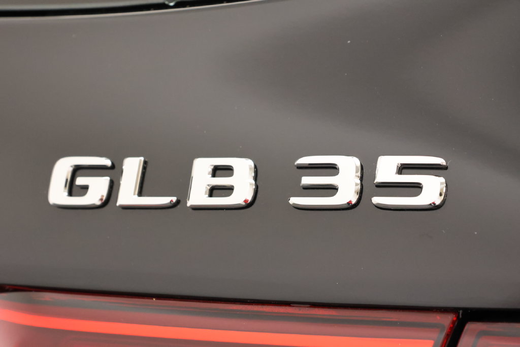 Thumbnail: 2026 Mercedes-Benz GLB - 10