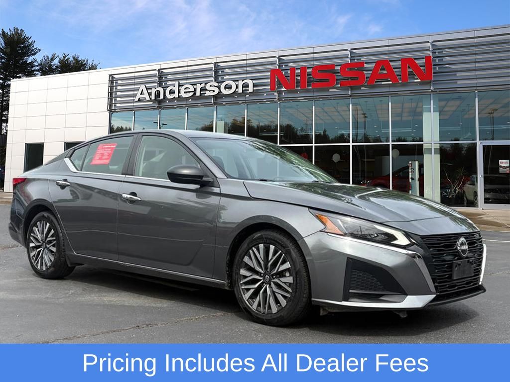 Gray (Gun Metallic) 2024 Nissan Altima Sedan Front-Wheel Drive Continuously Variable Transmission