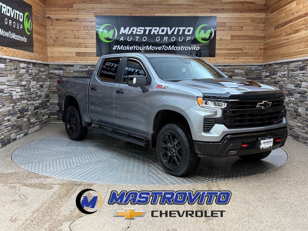 Sterling Gray Metallic 2026 Chevrolet Silverado 1500 LT Trail Boss Crew Cab 4WD Pickup Truck Four-Wheel Drive Automatic