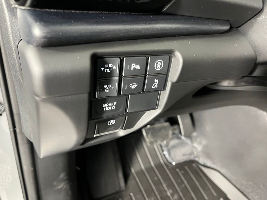 Thumbnail: 2025 Acura RDX - 29