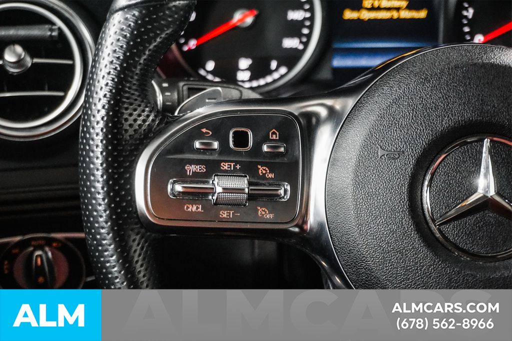 Used 2022 White Mercedes-Benz GLC 300 image 21