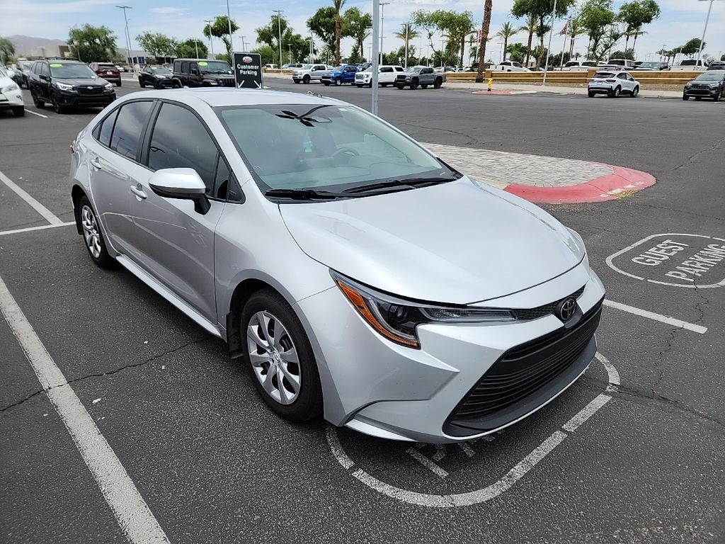 2024 Toyota Corolla LE 3