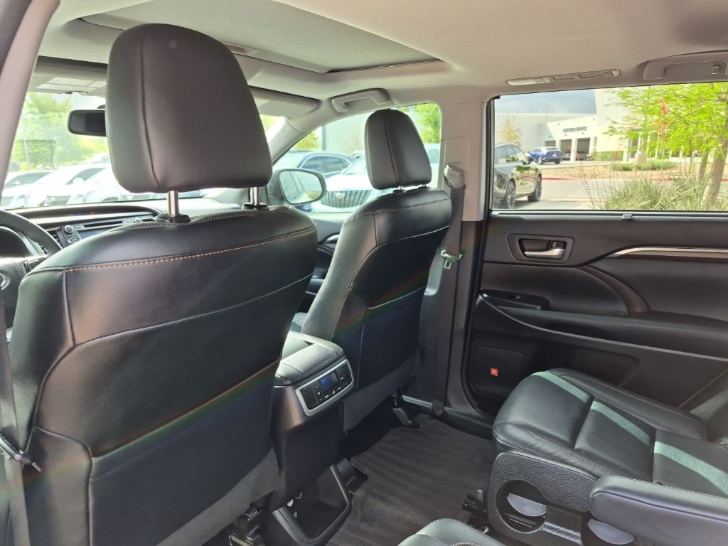 Used Car 2014 Toyota Highlander  Limited For Sale Under $20,000 In Austin, Texas