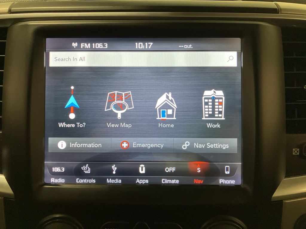 View vehicle photo 5