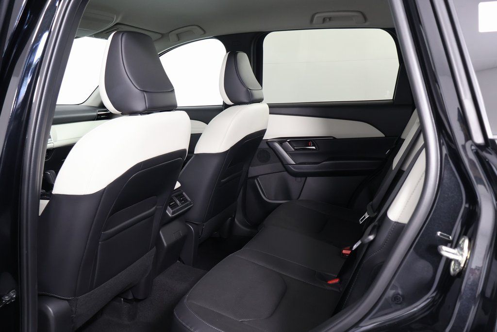 Thumbnail: 2026 Mazda CX-5 - 6