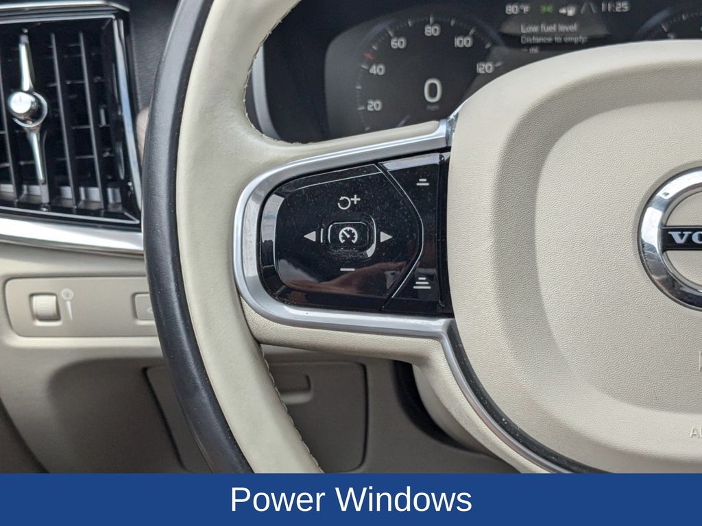 2018 Volvo V90 Cross Country T6