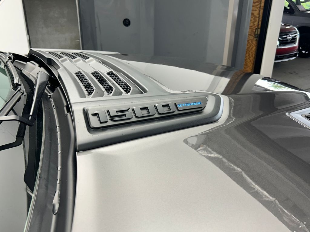 New 2026 Granite Crystal Metallic Clearcoat Ram Laramie image 45