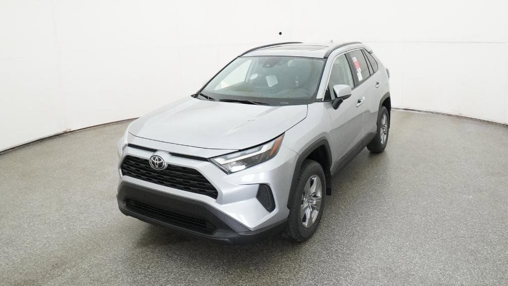 Thumbnail: 2025 Toyota RAV4 - 31