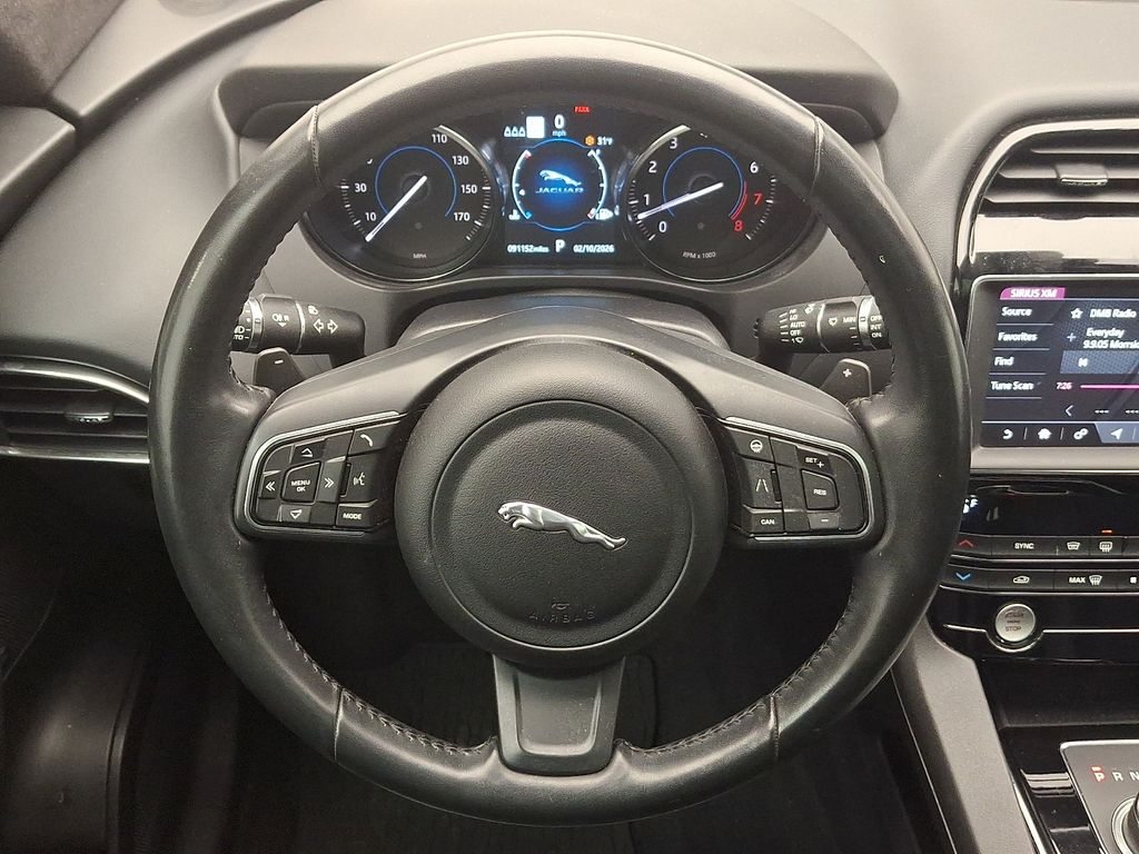 Thumbnail: 2020 Jaguar F-Pace - 22