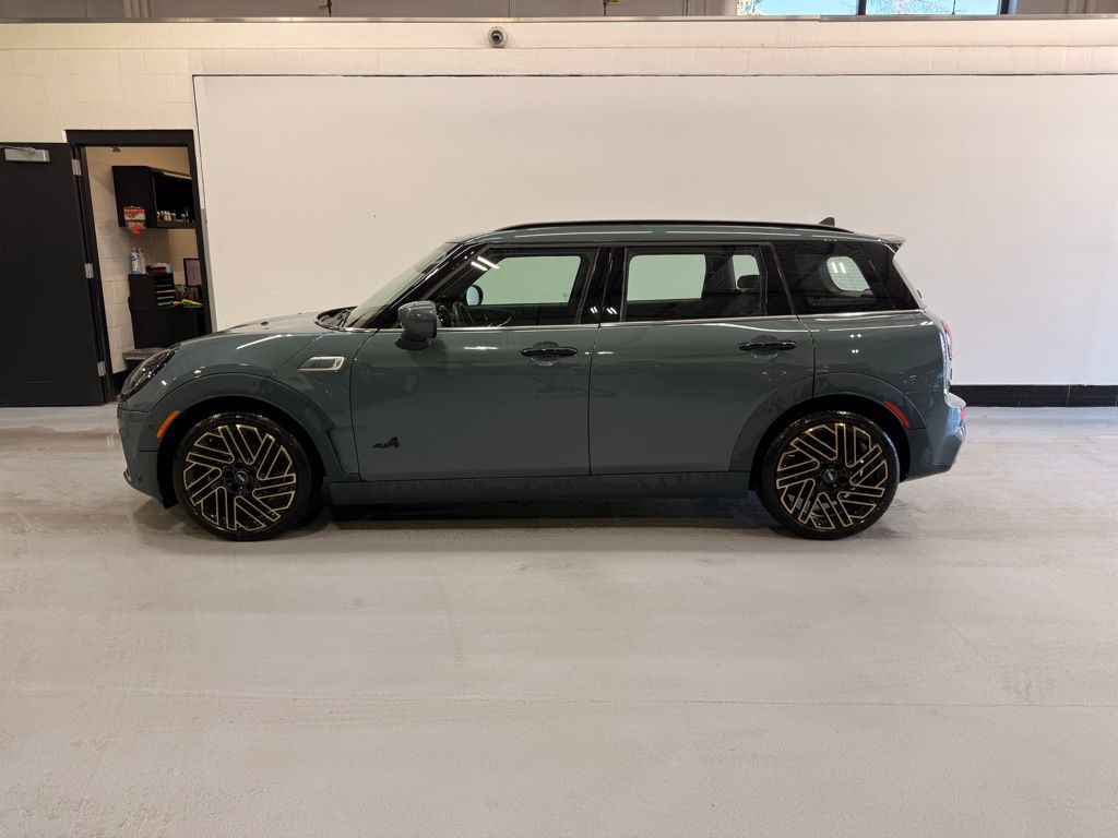 2023 MINI Cooper Clubman S 2