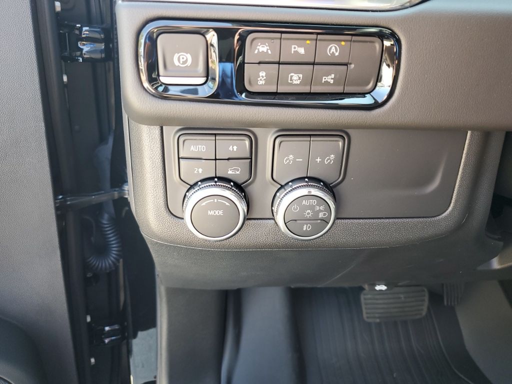 New Car 2025 Gmc Yukon  Elevation For Sale In Austin, Texas