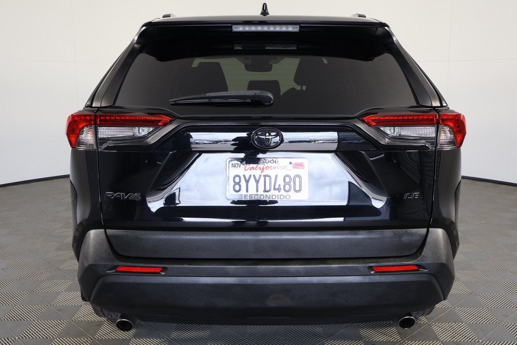 Thumbnail: 2021 Toyota RAV4 - 5