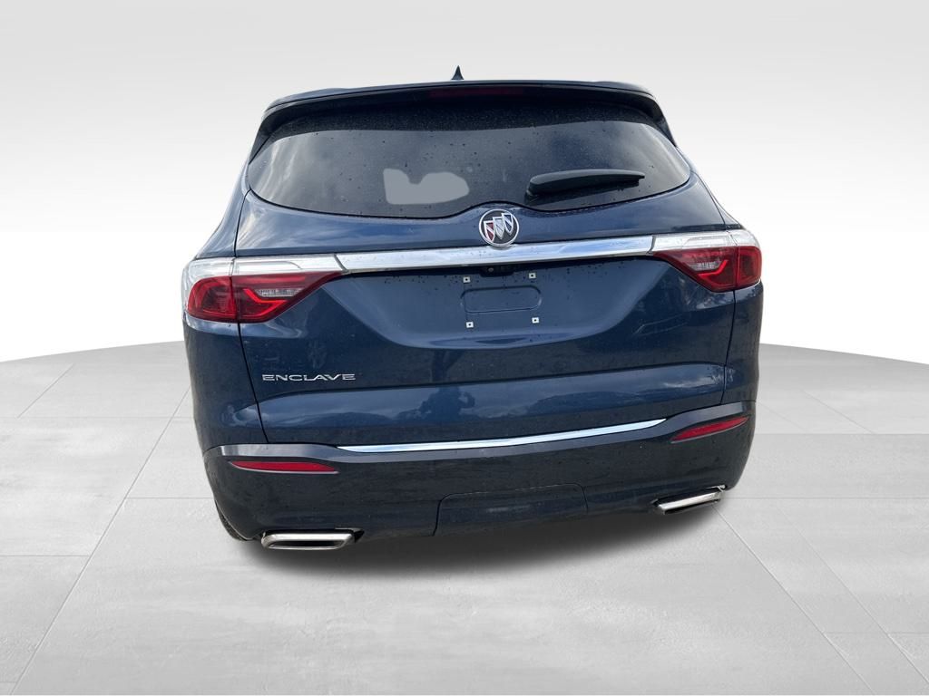 2023 Buick Enclave Essence 8