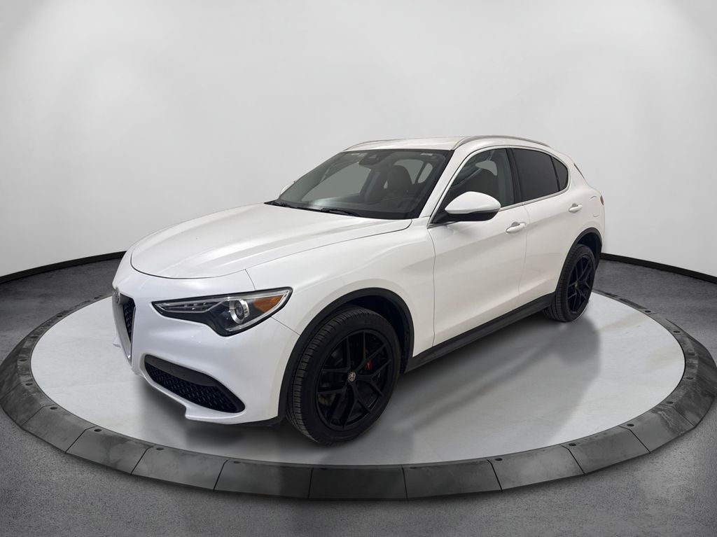 2019 Alfa Romeo Stelvio RWD's photo