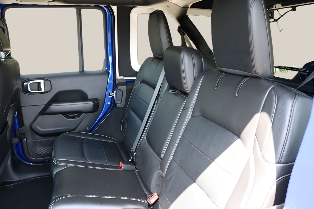 Used Car 2018 Jeep Wrangler  Unlimited Sahara For Sale Under $25,000 In Austin, Texas