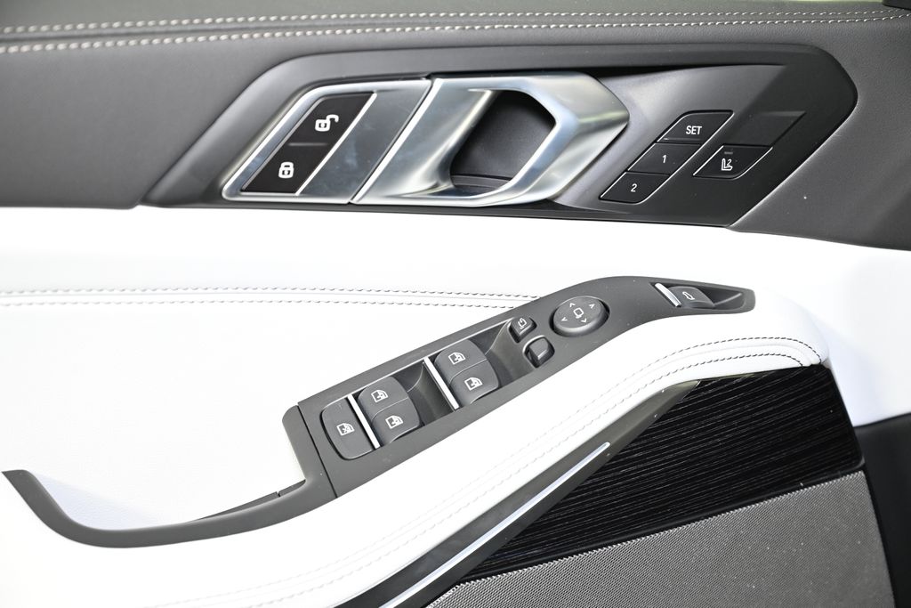 Thumbnail: 2026 BMW X5 - 22