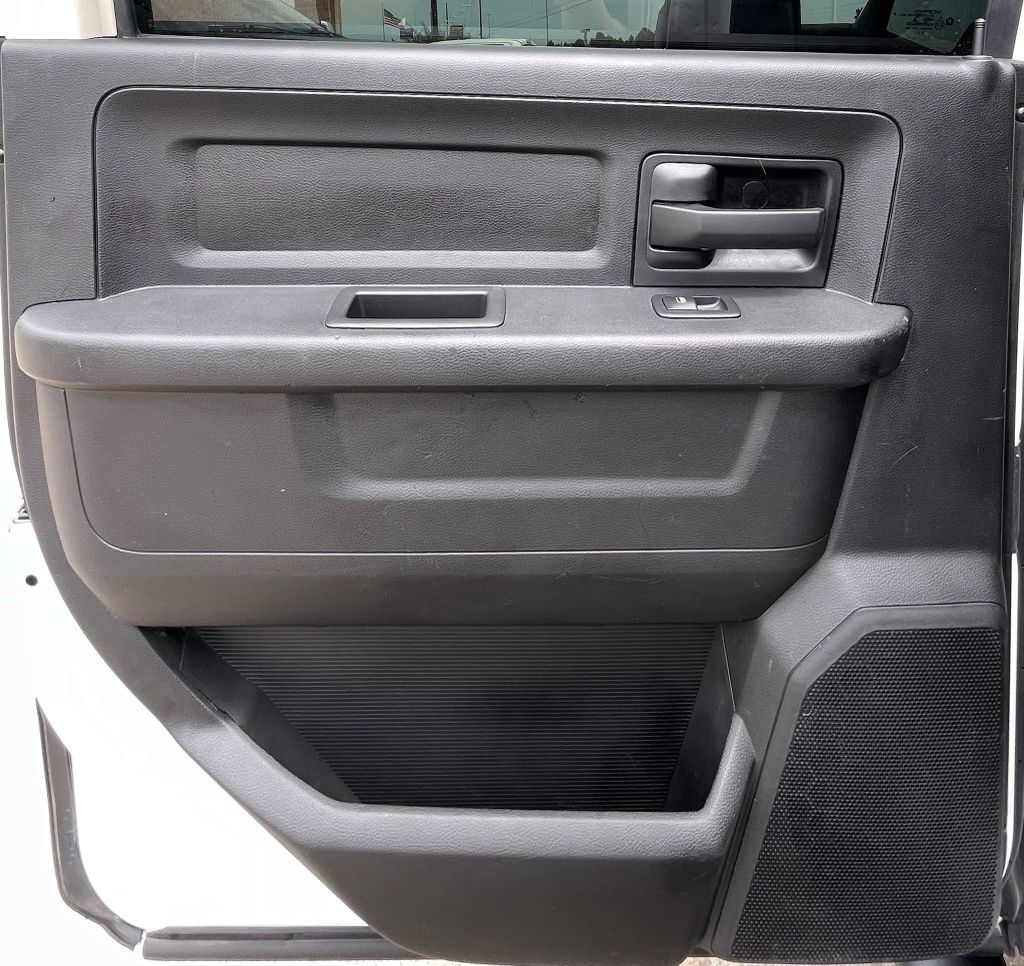 2018 Ram 2500 Tradesman White at EAG Ford Navasota