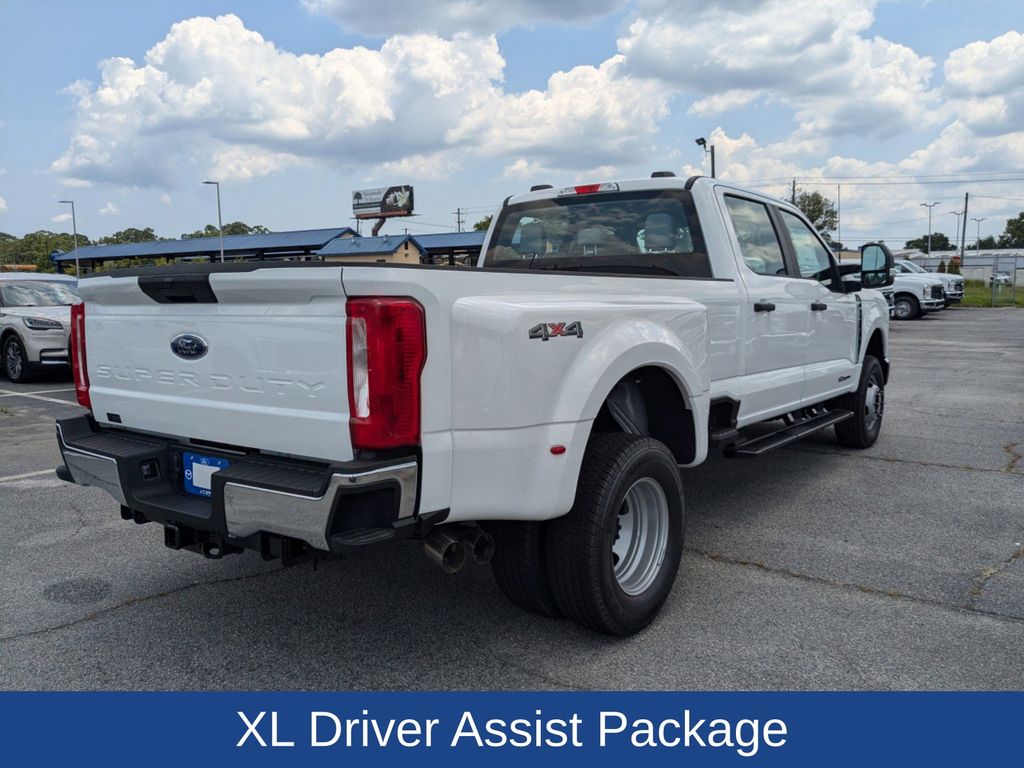 2025 Ford F-350 Super Duty XL